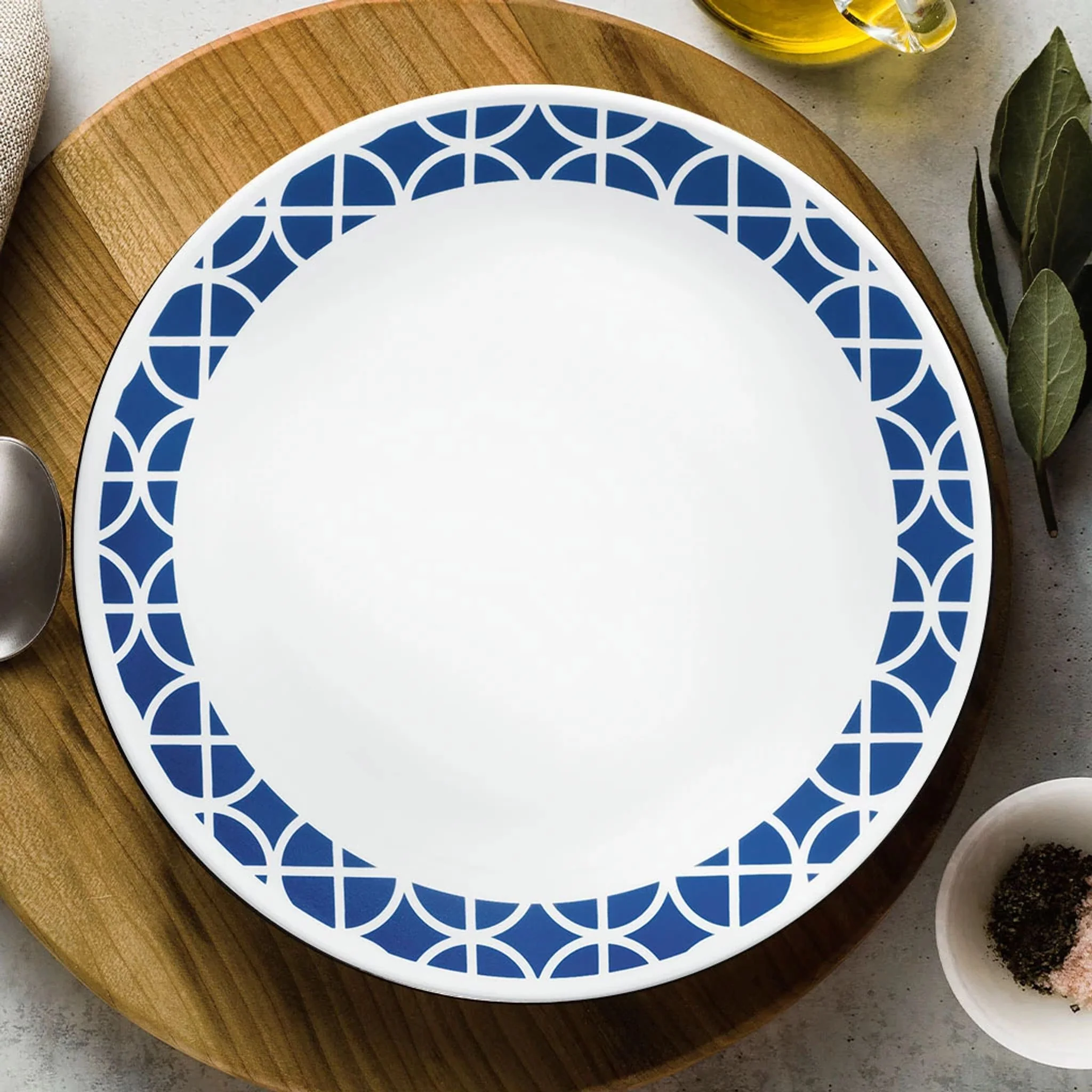 Corelle® Cobalt Circles 16-piece Mugless Dinnerware Set, Service of 4 - Image 7